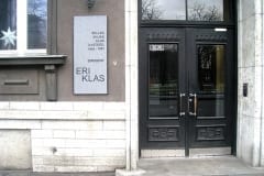 MÄLESTUSTAHVEL dirigent ERI KLAS´ile 2015 graniit 136 x 60 cm - Gonsiori 17, Tallinn, Eesti  <br />A memorial tablet to a conductor ERI KLAS 2015 granit 130 x 60 cm - Gonsiori 17, Tallinn, Estonia