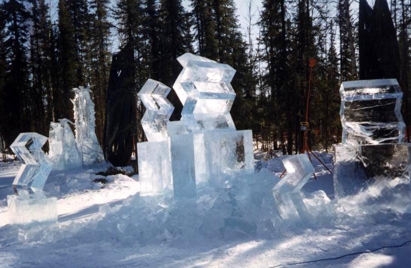 "JÄÄTUNUD HINGED" 1998 h= 4 m Fairbanks, Alaska, USA <br /> "FROZEN SPIRITS" 1998 h= 4 m Fairbanks, Alaska, USA