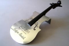 ELIONI JAZZIAUHIND 2011 puit, metall <br /> ELION JAZZAWARD 2011 metal, wood