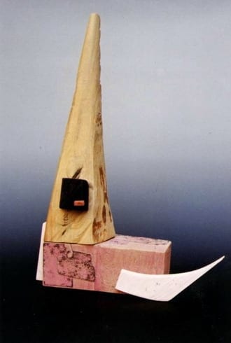 "NIMETU XII" 1997 puu, liivapaber<br /> "NAMELESS XII 1997 wood, sandpaper