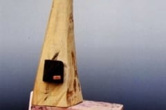 "NIMETU XII" 1997 puu, liivapaber<br /> "NAMELESS XII 1997 wood, sandpaper