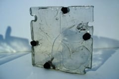 "VALGE-MUST-MUST-MUST" 2007 klaas, puu <br />" WHITE-BLACK-BLACK-BLACK " 2007 glass, wood