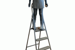 "Amandust-oodates " 2024 plastiliin, metall, kumm, merikarp<br />"Waitaing for Amandus" 2024 metal, plastiline, sea shell, rubber