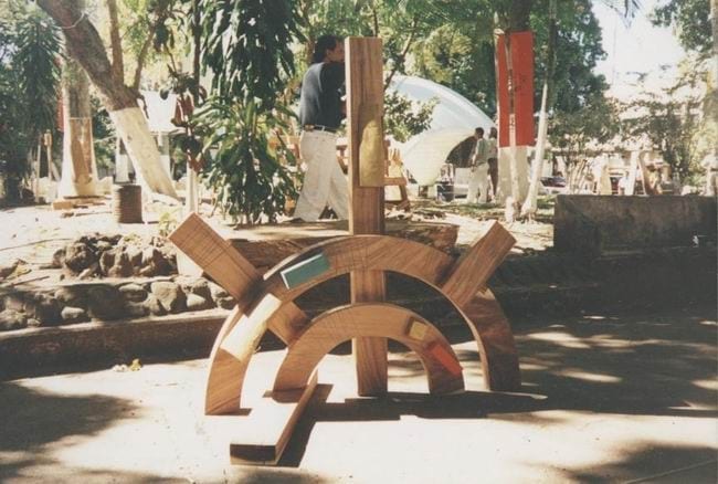 "PÄIKE" 1996 puu - puuskulptuuri sümpoosion Alajulea, Costa Rica <br /> "SUN" 1996 wood - wood carving symposium in Alajuela, Costa Rica